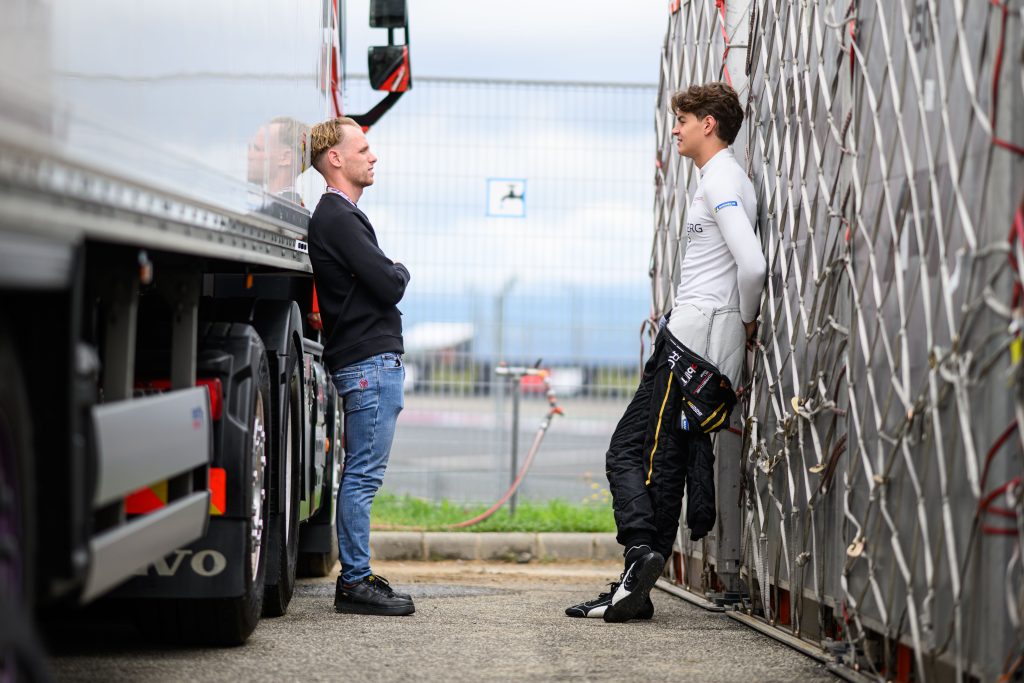 Porsche Mobil 1 Supercup, Budapest 2025
Vorstart
Larry ten Voorde
#12 Flynt Schuring (NLD, Schumacher CLRT)